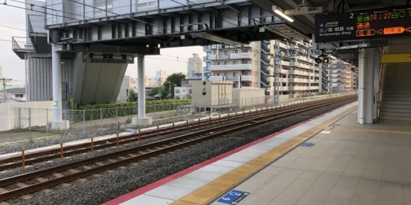 JR土山駅から徒歩1分